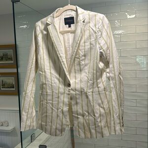 White out Hampton party blazer